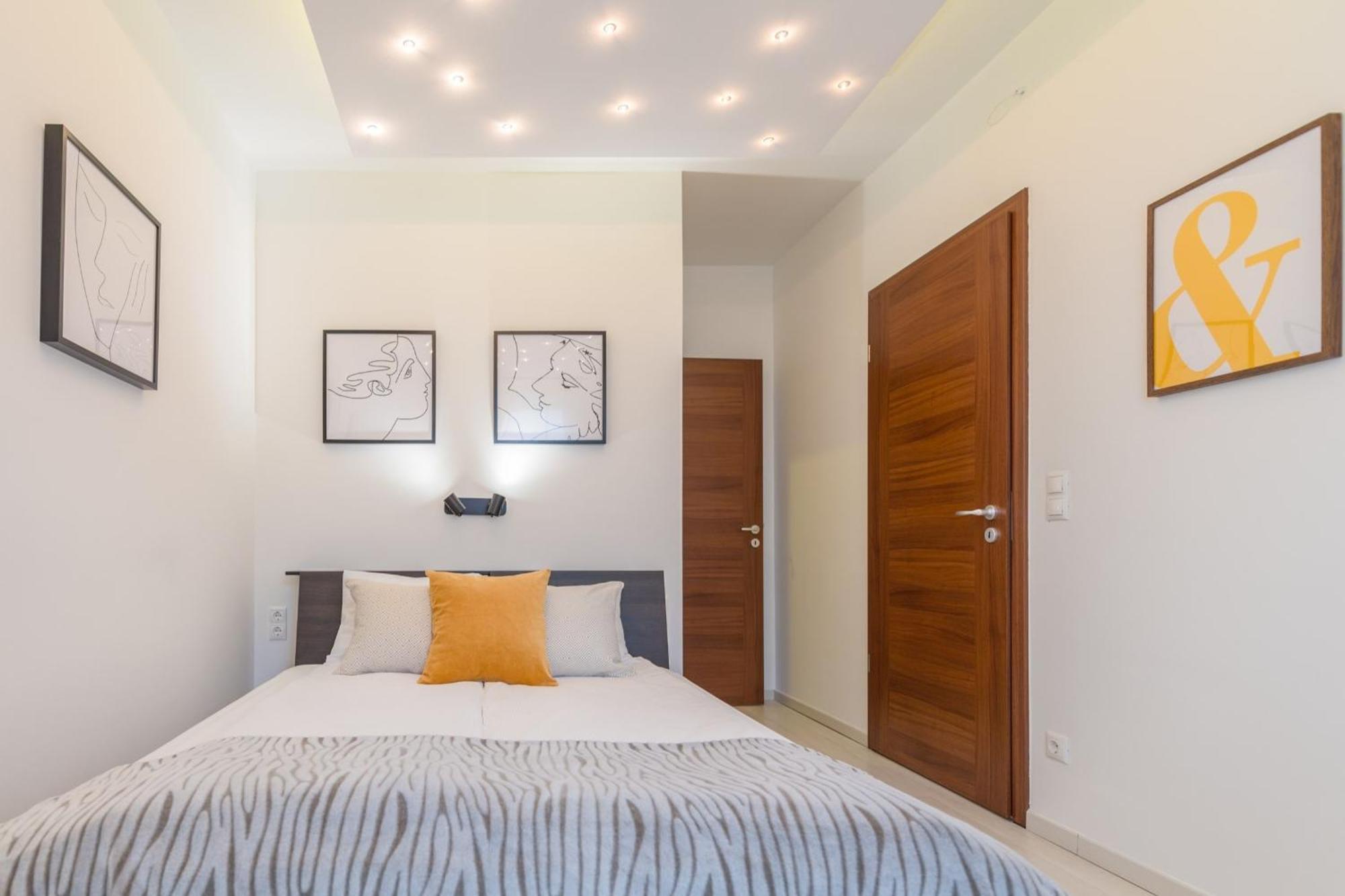 Miami Vice Apartment With Balcony Βουδαπέστη Εξωτερικό φωτογραφία